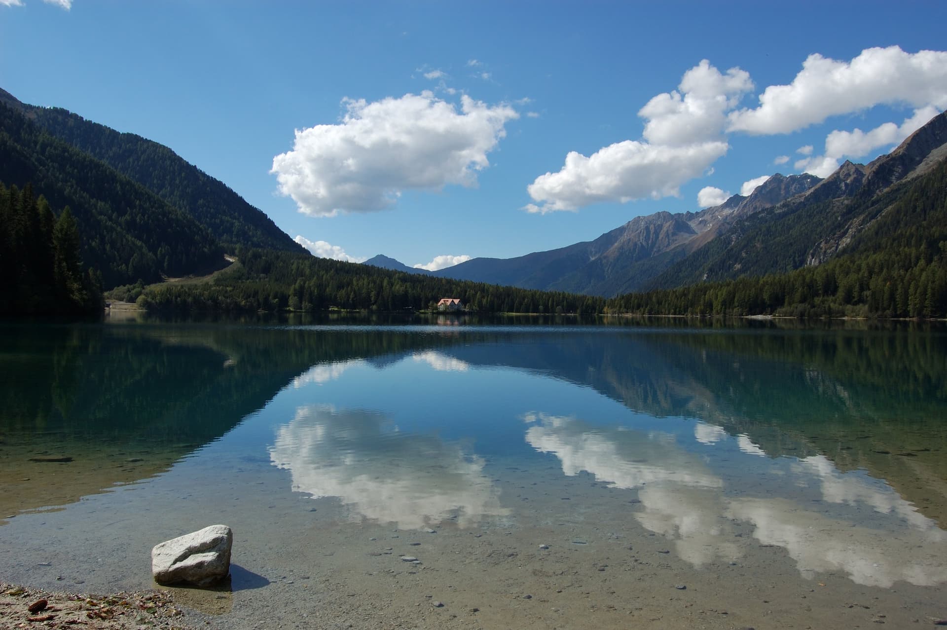Antholzer See – Berge und Spiegelung